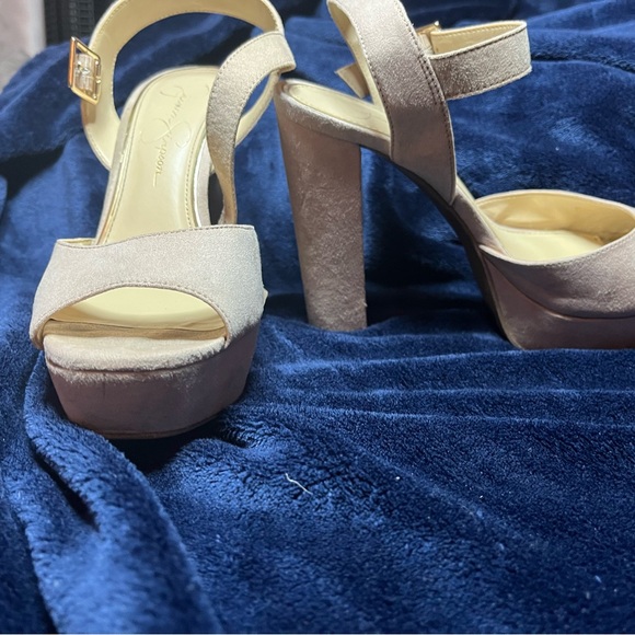 Jessica Simpson Heels - Picture 2 of 4